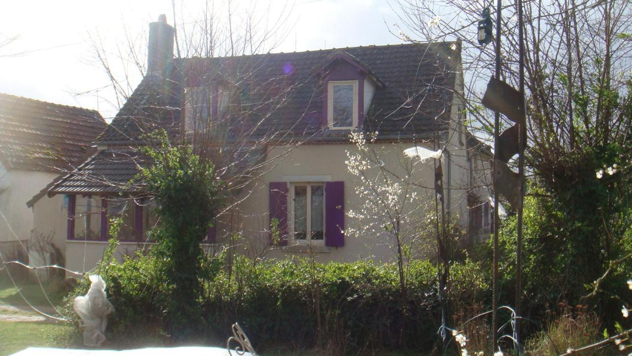 Les Gallerands Bessais-le-Fromental Exterior foto